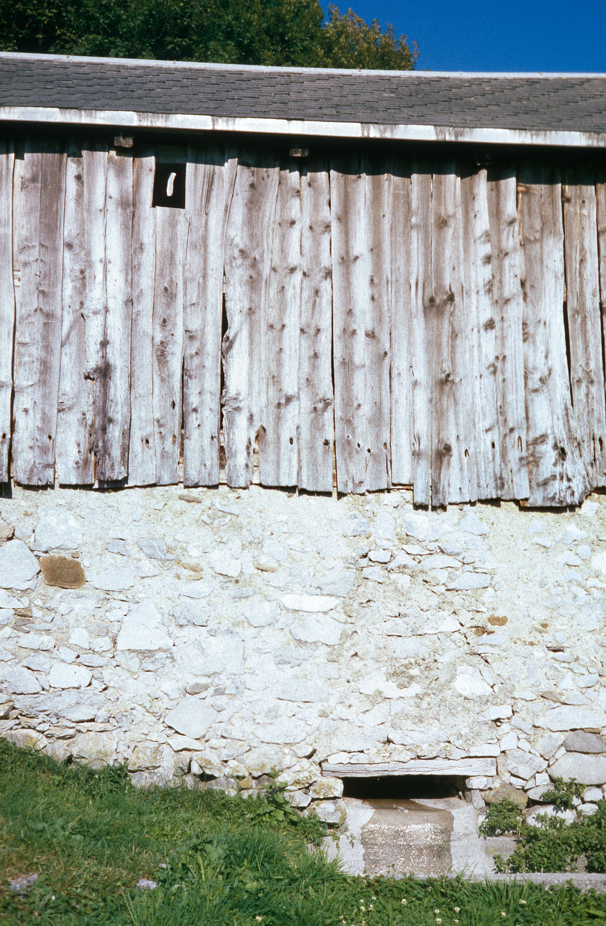 Bruno Jakob – Philosophy Energized (Invisible Paintings), 2002 – Photo: Eliane Rutishauser